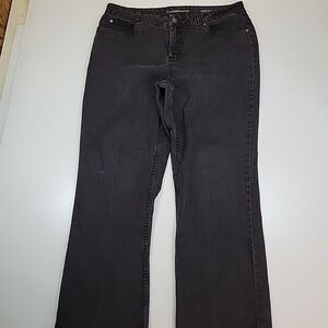 Croft & Barrow Women's Jeans Size 14 Black Pull-On Stretch Straight Dark Wash